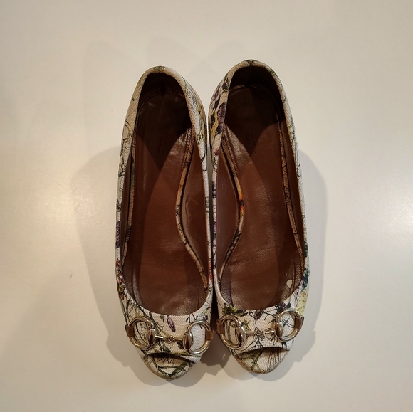Gucci Authentic Charlotte Floral Wedges Horsebit Hardware Peep Toe 37.5 - Picture 12 of 16
